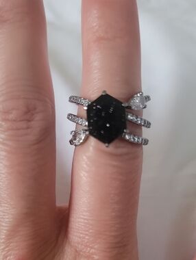 BP Be Untamed SLITHER & SPARKLE Ring